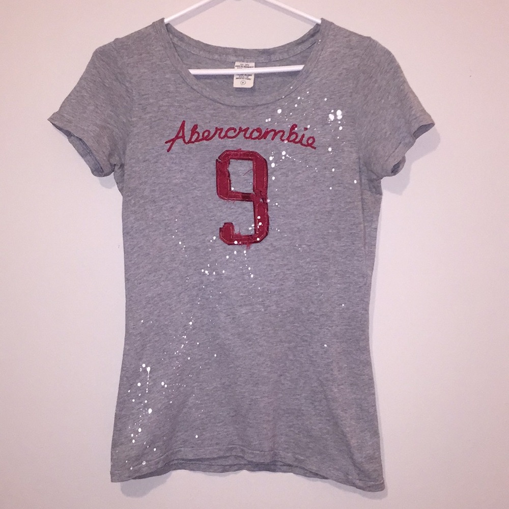 Grey Abercrombie & Fitch T-shirt